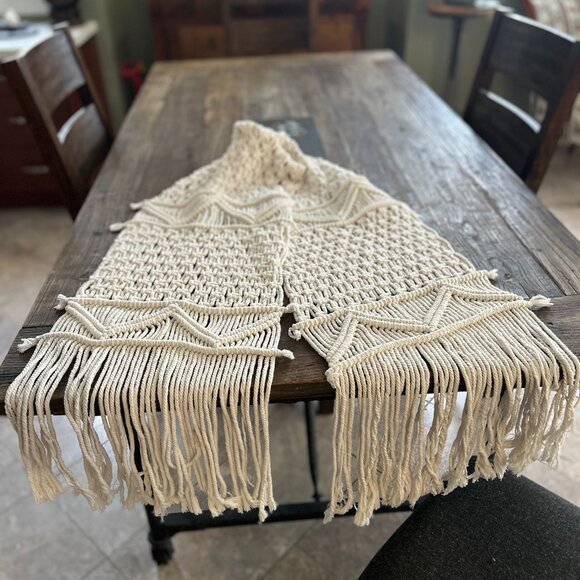 Vintage Handmade‎ Ivory Macramé Table Runner / Wall Hanging Boho Cottagecore - Picture 5 of 5